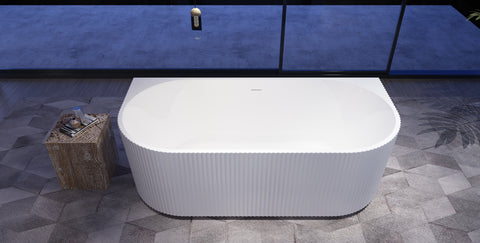 Gloss white QF Series fluted bathtub front view